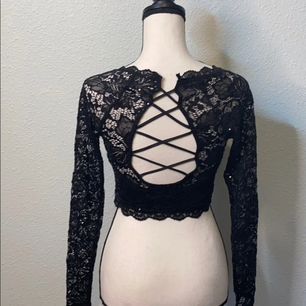 💜💜 Women’s Black Lacy Sequined Top Junior Size 3